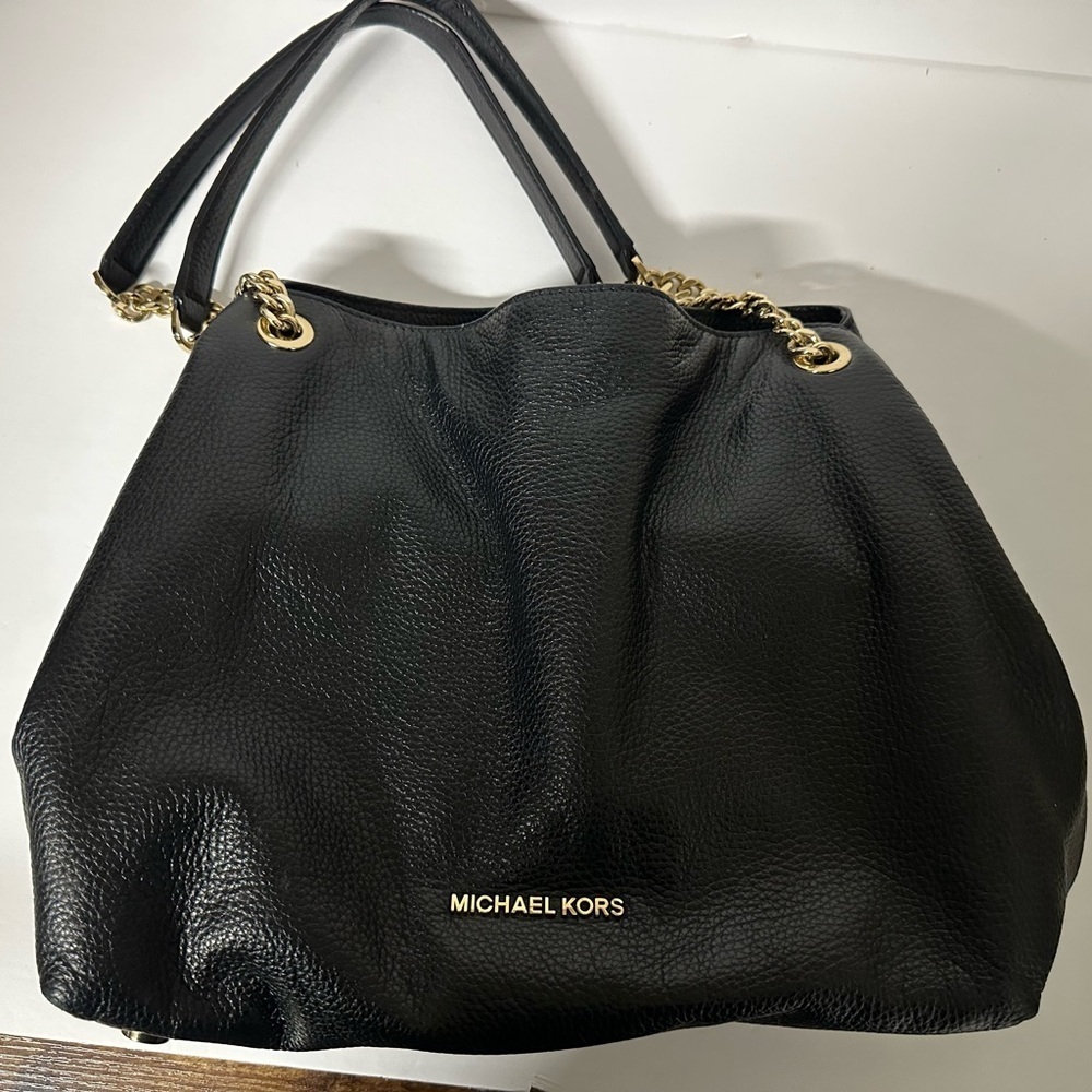 Michael Kors Black Slouchy Pebbled Leather Shoulder Bag with Gold Chain - Picture 2 of 10